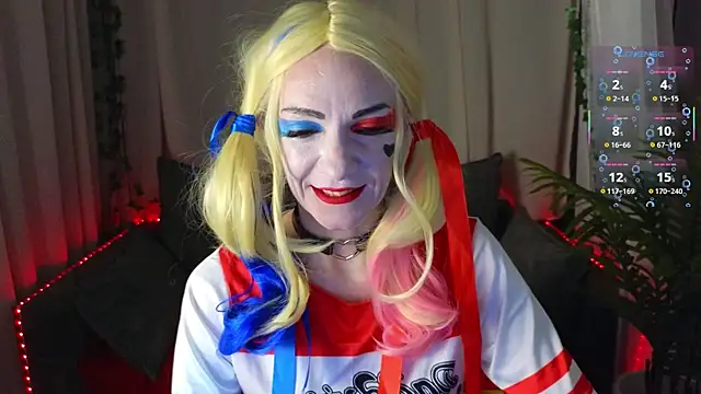 Jesica mooon online show from 10-31-25, 01:39