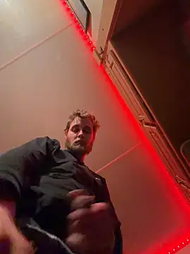 Snapshot of high3ndlowlife chatting on 11-30-25, 10:36 high3ndlowlife online show from 11-30-25, 10:36