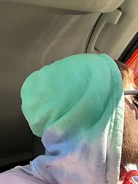 Snapshot of high3ndlowlife chatting on 12-03-25, 05:44 high3ndlowlife online show from 12-03-25, 05:44