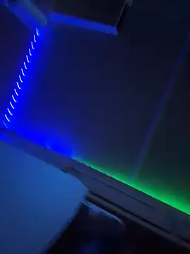 Snapshot of high3ndlowlife chatting on 01-09-26, 01:52 high3ndlowlife online show from 01-09-26, 01:52