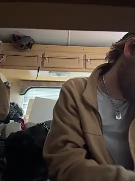 Snapshot of high3ndlowlife chatting on 02-12-26, 06:47 high3ndlowlife online show from 02-12-26, 06:47