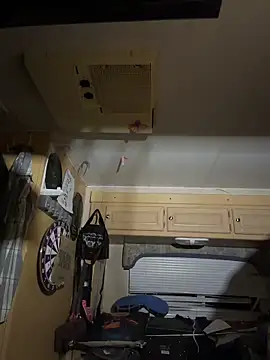 Snapshot of high3ndlowlife chatting on 03-19-26, 07:56 high3ndlowlife online show from 03-19-26, 07:56