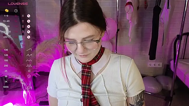 Snapshot of Ruby_Al1en chatting on 10-08-25, 01:36 Ruby Al1en online show from 10-08-25, 01:36