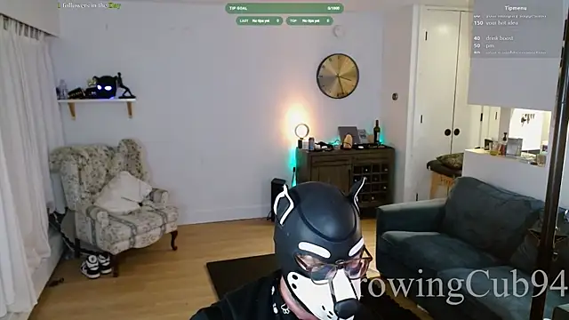 Snapshot of puptank chatting on 09-11-25, 10:26 puptank online show from 09-11-25, 10:26