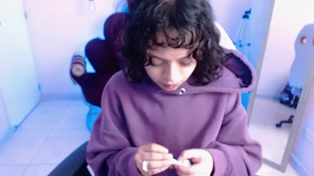 LadyWawy online show from 09-19-25, 01:34