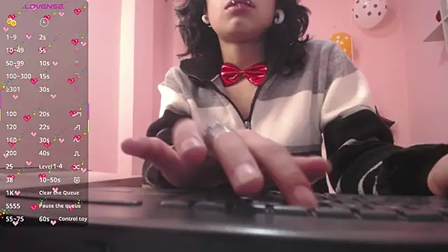 LadyWawy online show from 10-17-25, 12:52