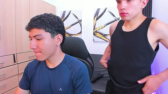 Snapshot of fabian_pena chatting on 09-30-25, 02:05 fabian pena online show from 09-30-25, 02:05