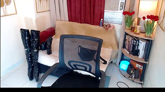 KYLINE WIILLS online show from 02-19-26, 10:00