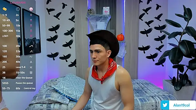 Snapshot of alan_nd_kevin chatting on 10-12-25, 12:37 alan nd kevin online show from 10-12-25, 12:37