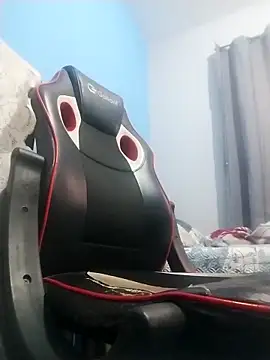 Snapshot of mpyetro chatting on 09-16-25, 05:47 mpyetro online show from 09-16-25, 05:47