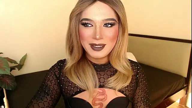 mslilly croft online show from 12-18-25, 05:41