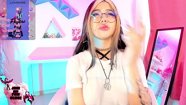 pinkk deemon online show from 10-27-25, 02:32