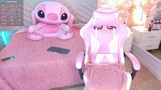 amy miller1 online show from 04-04-26, 07:00