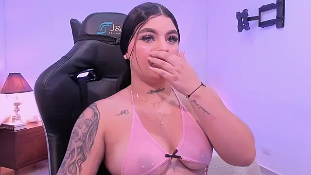 Snapshot of melody_blossom_ chatting on 12-01-25, 08:03 melody blossom online show from 12-01-25, 08:03