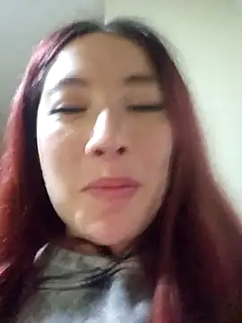 Snapshot of lunnaa_ chatting on 03-04-26, 11:00 lunnaa online show from 03-04-26, 11:00