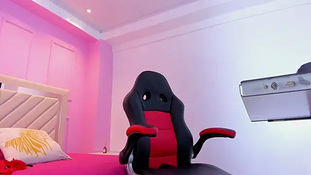 ALISSON BARKER online show from 10-29-25, 12:18