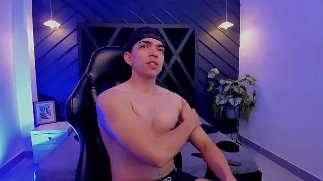 Eryonbradley online show from 09-27-25, 04:12