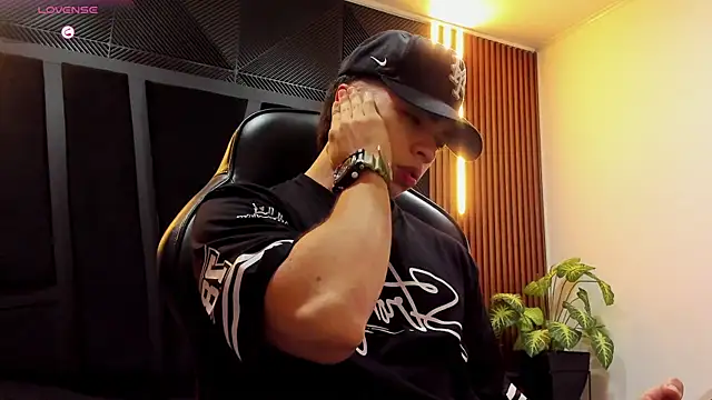 Eryonbradley online show from 10-02-25, 11:28