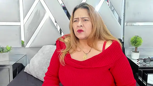 MonzerratBoyer online show from 04-18-26, 06:45