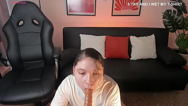 victoria becker  online show from 04-18-26, 01:04