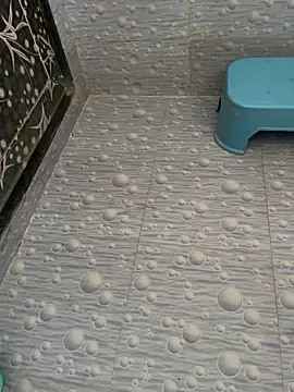 Snapshot of NoddingScorpion chatting on 10-12-25, 04:00 NoddingScorpion online show from 10-12-25, 04:00