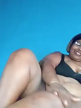 mileesha online show from 10-29-25, 03:14