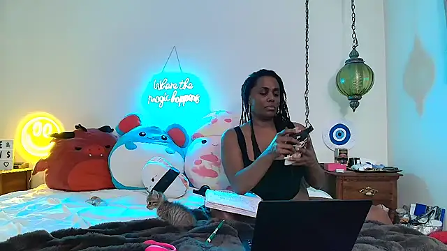Snapshot of GigiMcFee chatting on 09-12-25, 04:34 GigiMcFee online show from 09-12-25, 04:34