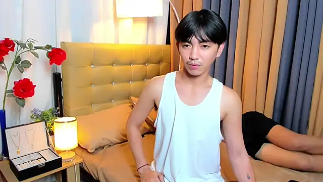 Snapshot of urhotasianboy chatting on 11-09-25, 07:28 urhotasianboy online show from 11-09-25, 07:28