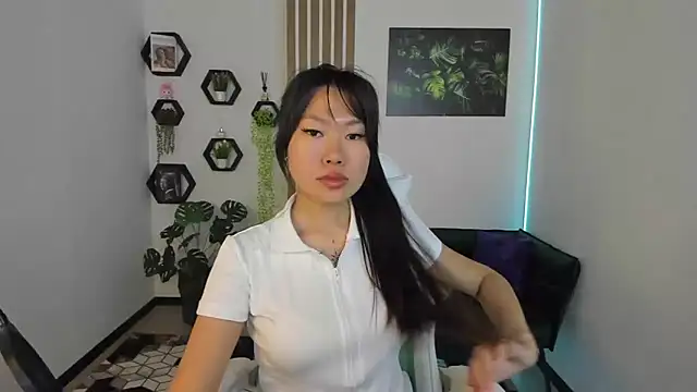 LunaPurrr online show from 09-29-25, 11:20