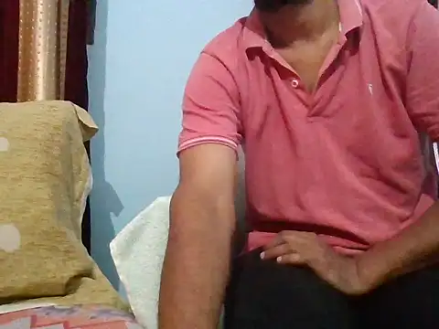 Snapshot of creativecommin chatting on 09-15-25, 06:41 creativecommin online show from 09-15-25, 06:41