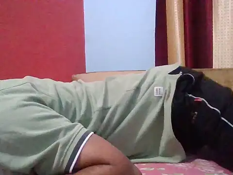 Snapshot of creativecommin chatting on 10-21-25, 07:14 creativecommin online show from 10-21-25, 07:14