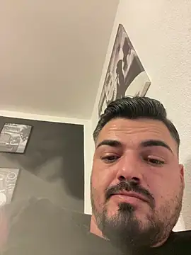 Snapshot of imooLoov chatting on 10-29-25, 04:31 imooLoov online show from 10-29-25, 04:31