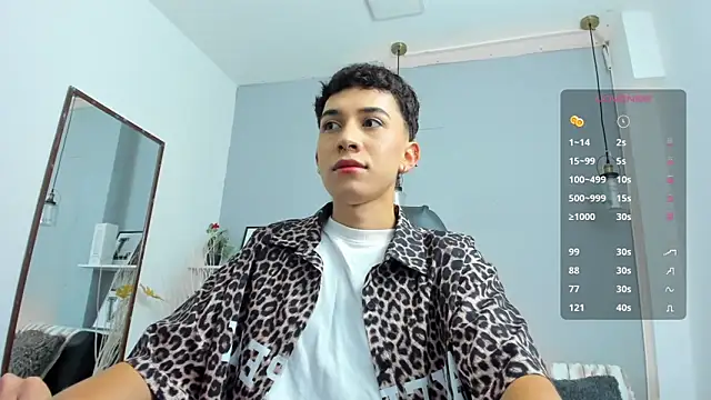 Snapshot of KristallSwan chatting on 01-16-26, 12:53 KristallSwan online show from 01-16-26, 12:53