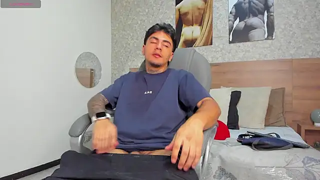 Snapshot of JamesDeker chatting on 10-19-25, 09:26 JamesDeker online show from 10-19-25, 09:26