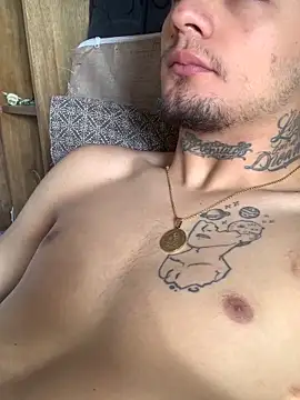 Snapshot of JamesDeker chatting on 11-21-25, 12:37 JamesDeker online show from 11-21-25, 12:37