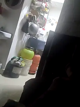 Snapshot of whitelady15 chatting on 09-09-25, 06:29 whitelady15 online show from 09-09-25, 06:29