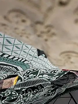 Snapshot of whitelady15 chatting on 10-22-25, 04:18 whitelady15 online show from 10-22-25, 04:18