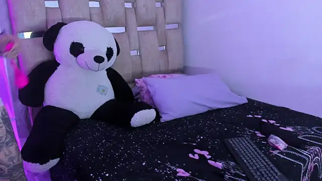 JulianaCarter online show from 11-11-25, 08:09