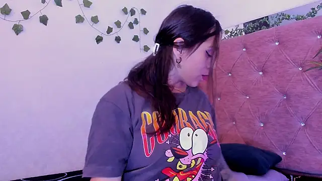 Snapshot of JulianaCarter chatting on 05-02-26, 08:03 JulianaCarter online show from 05-02-26, 08:03