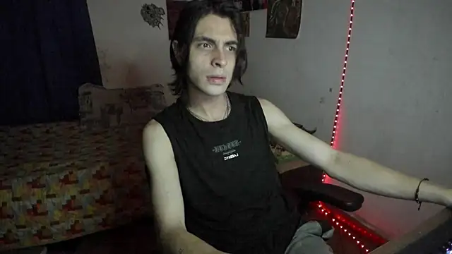 Snapshot of golden_ryyan chatting on 08-05-26, 11:46 golden ryyan online show from 08-05-26, 11:46