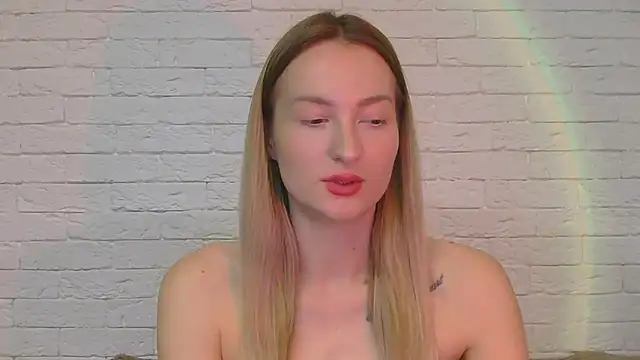 Snapshot of Alice_Sweet_01 chatting on 11-23-25, 05:35 Alice Sweet 01 online show from 11-23-25, 05:35