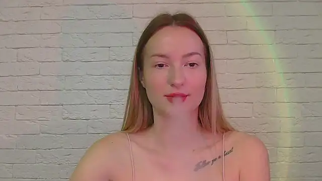 Snapshot of Alice_Sweet_01 chatting on 12-05-25, 01:31 Alice Sweet 01 online show from 12-05-25, 01:31