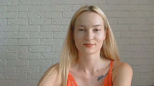 Snapshot of Alice_Sweet_01 chatting on 07-01-26, 02:18 Alice Sweet 01 online show from 07-01-26, 02:18