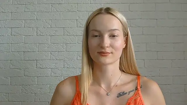 Snapshot of Alice_Sweet_01 chatting on 07-10-26, 11:57 Alice Sweet 01 online show from 07-10-26, 11:57