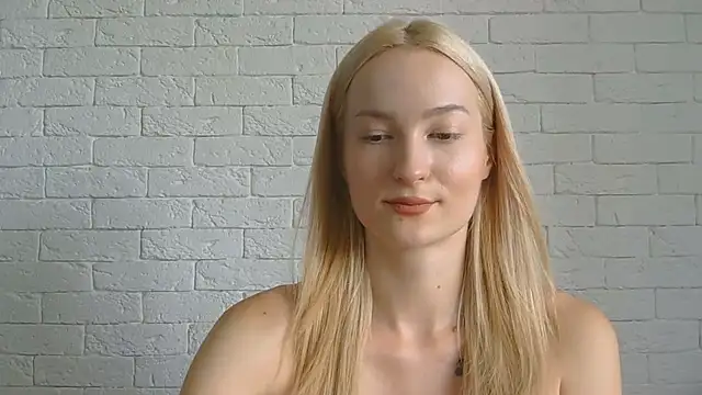 Snapshot of Alice_Sweet_01 chatting on 07-27-26, 11:17 Alice Sweet 01 online show from 07-27-26, 11:17
