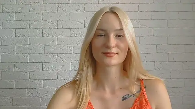 Snapshot of Alice_Sweet_01 chatting on 08-06-26, 11:12 Alice Sweet 01 online show from 08-06-26, 11:12