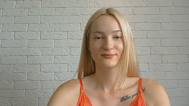 Snapshot of Alice_Sweet_01 chatting on 08-07-26, 10:28 Alice Sweet 01 online show from 08-07-26, 10:28