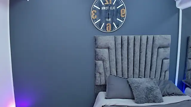 Snapshot of stephane_rouss chatting on 12-05-25, 08:05 stephane rouss online show from 12-05-25, 08:05