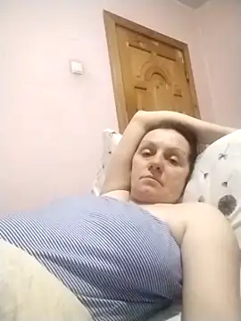 KimmyAghora online show from 12-15-25, 06:34