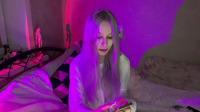 Elaincutee online show from 09-11-25, 10:10